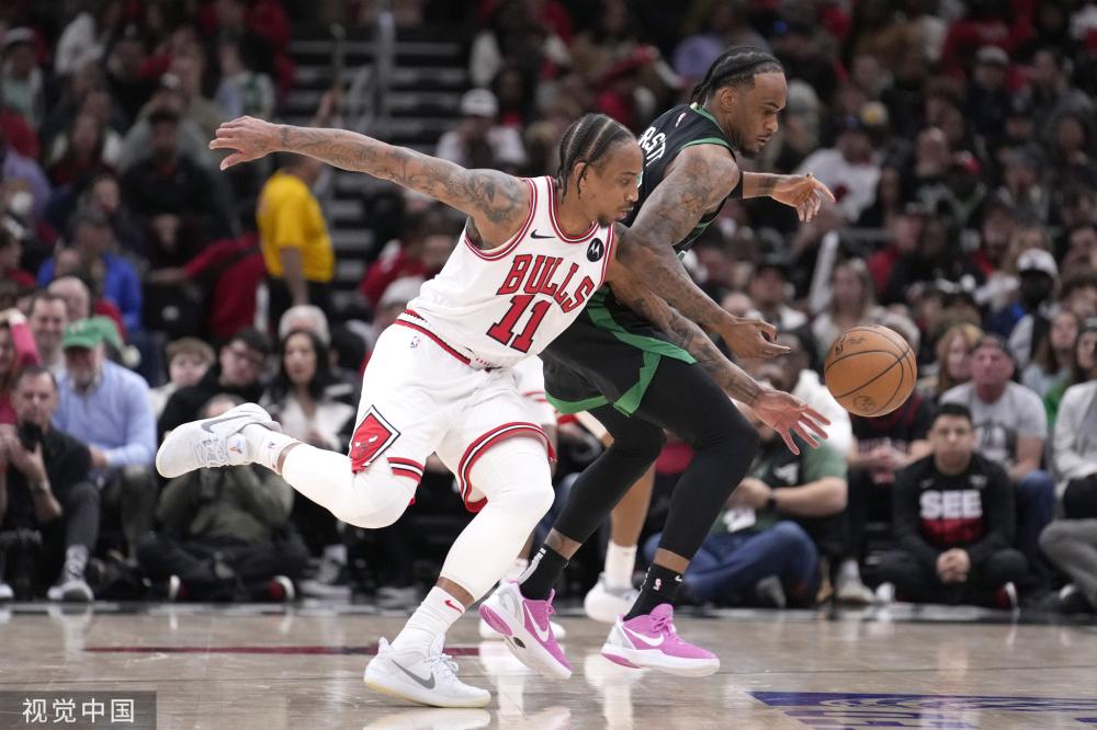 深陷困境 深陷困境